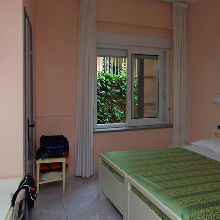 לריצ'י Hotel Cristallo מראה חיצוני תמונה