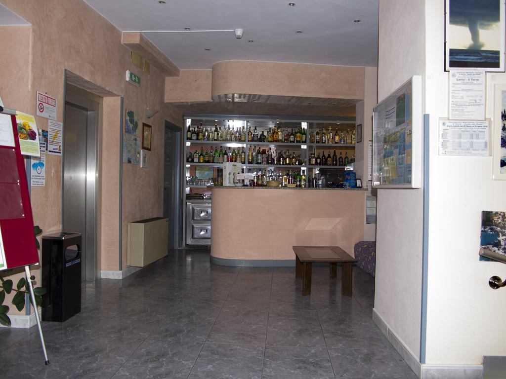 לריצ'י Hotel Cristallo מראה חיצוני תמונה