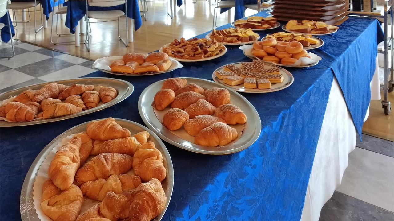לריצ'י Hotel Cristallo מראה חיצוני תמונה