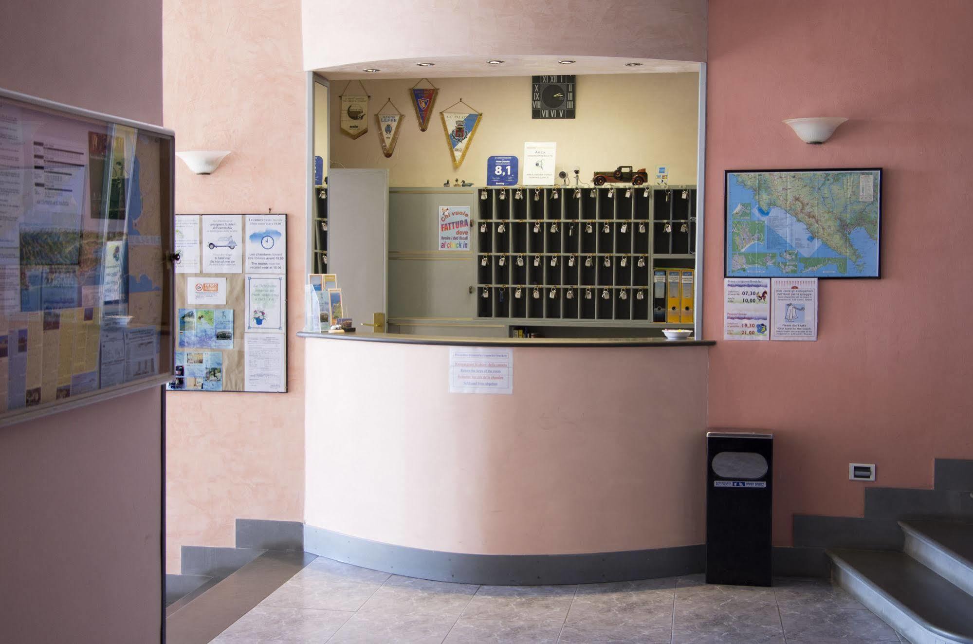 לריצ'י Hotel Cristallo מראה חיצוני תמונה