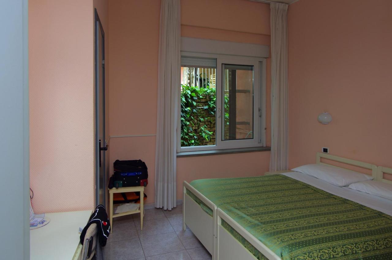 לריצ'י Hotel Cristallo מראה חיצוני תמונה